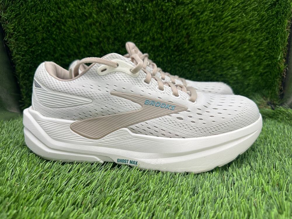Brooks Ghost Max 3 1204571B181 Athletic Sneaker Women's 8.5B Beige Mesh Running